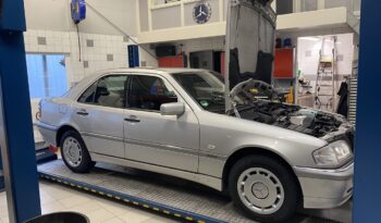 Mercedes-Benz W202
