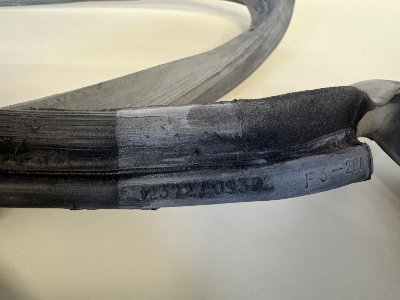 deurrubber Mercedes-Benz W123