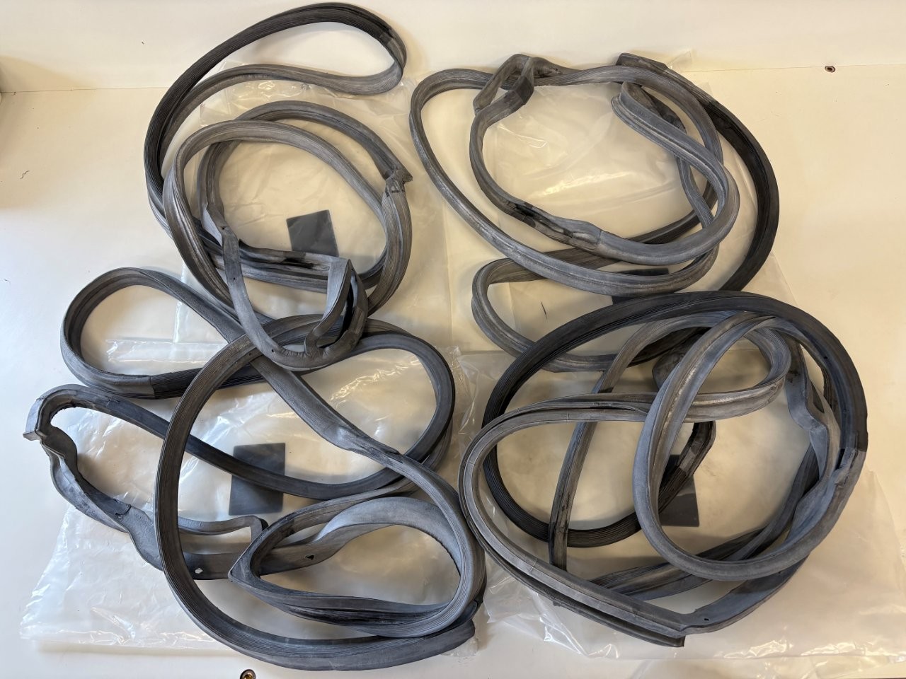 Deurrubbers Mercedes-Benz W123